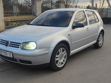 Авто Volkswagen Golf 2002 № 8310551