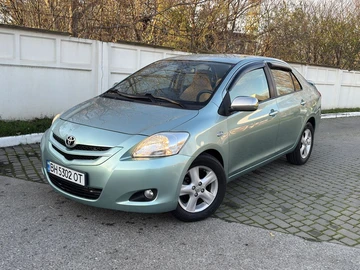Авто Toyota Yaris 2007 № 8310922