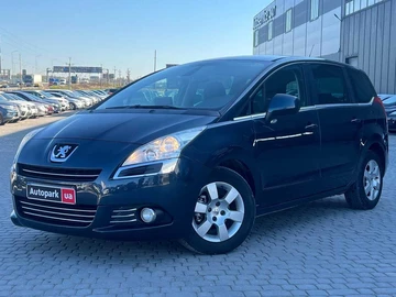 Авто Peugeot 5008 2012 № 8310948