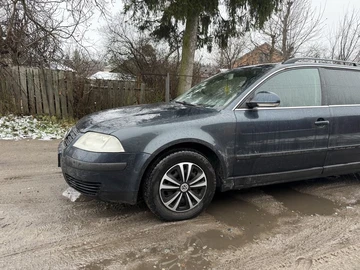 Авто Volkswagen Passat Variant 2004 № 8311076