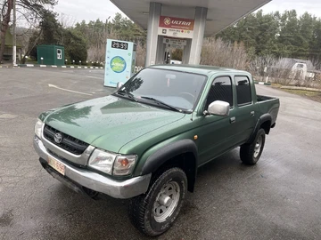 Авто Toyota Hilux Pick Up 2003 № 8311095