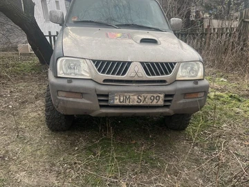 Авто Mitsubishi L 200 2001 № 8311479