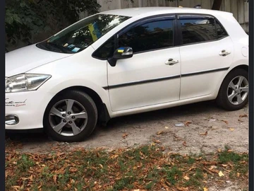 Авто Toyota Auris 2012 № 8311663