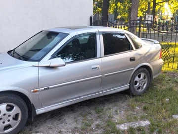 Авто Opel Vectra 2000 № 8311672