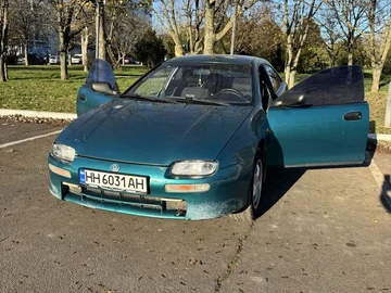 Авто Mazda 323 1995 № 8311754