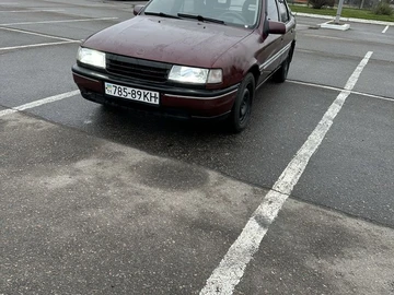 Авто Opel Vectra 1990 № 8312685