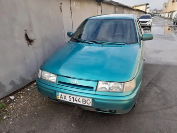 Авто ВАЗ 2110 2000 № 8312795