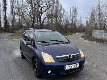 Авто Toyota Corolla Verso 2002 № 8312821