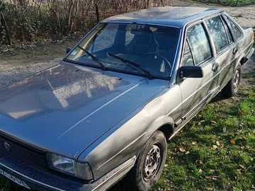 Авто Volkswagen Passat Sedan 1983 № 8313038