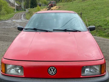Авто Volkswagen Passat Sedan 1988 № 8313063
