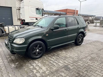 Авто Mercedes Ml Серия 2001 № 8313072