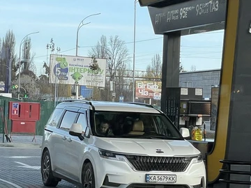 Авто KIA Carnival 2020 № 8313112