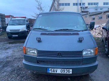 Авто Volkswagen Transporter 1993 № 8313208