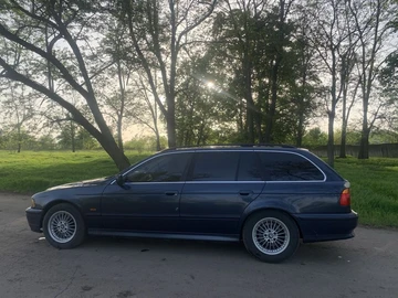 Авто BMW 5 Серия 2002 № 8313425