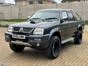 Авто Mitsubishi L 200 2006 № 8313451