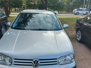 Авто Volkswagen Golf 2000 № 8313629