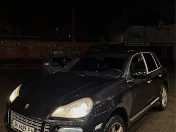 Авто Porsche Cayenne 2007 № 8313857