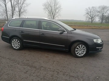 Авто Volkswagen Passat Variant 2006 № 8313894