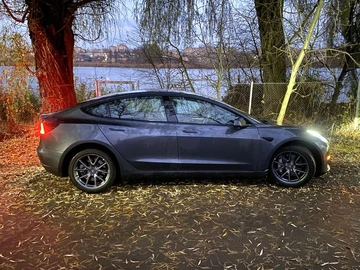 Авто Tesla Model 3 2023 № 8313949