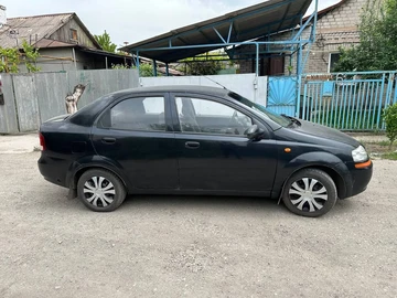 Авто Chevrolet Aveo 2005 № 8314294