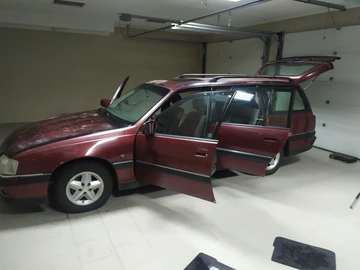 Авто Opel Omega 1992 № 8314611