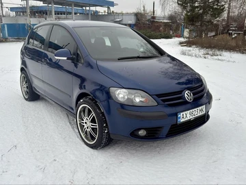Авто Volkswagen Golf Plus 2008 № 8315181