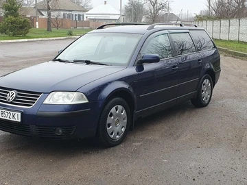 Авто Volkswagen Passat Variant 2001 № 8315367