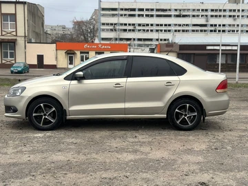 Авто Volkswagen Polo 2012 № 8315369