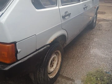 Авто ВАЗ 2109 1990 № 8315375