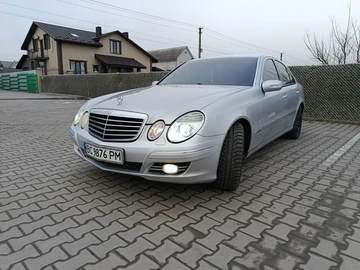 Авто Mercedes 220 2004 № 8315397