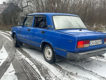 Авто ВАЗ 2107 1999 № 8315513