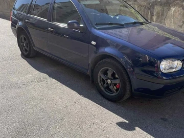 Авто Volkswagen Golf 2001 № 8315638