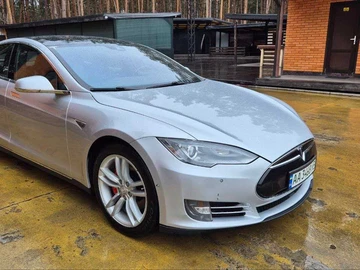 Авто Tesla Model S 2015 № 8315814