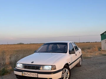 Авто Opel Vectra 1989 № 8316093