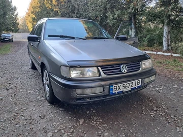 Авто Volkswagen Passat Sedan 1995 № 8316124
