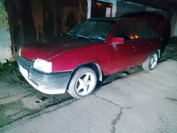 Авто Opel Kadett 1988 № 8316791