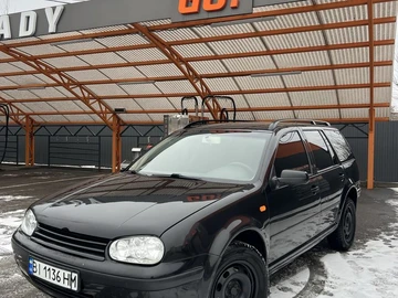 Авто Volkswagen Golf 2000 № 8316928
