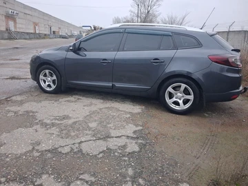 Авто Renault Megane 2011 № 8317113