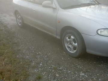 Авто Hyundai Lantra 1997 № 8317122