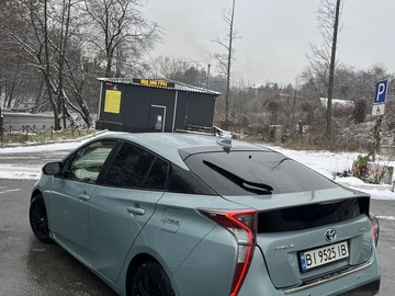 Авто Toyota Prius 2017 № 8317428