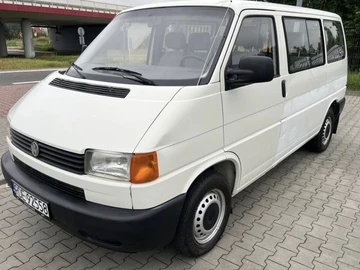 Авто Volkswagen Transporter 2000 № 8317639