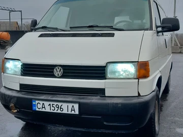 Авто Volkswagen Transporter 1993 № 8318037
