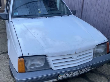 Авто Opel Ascona 1988 № 8318174