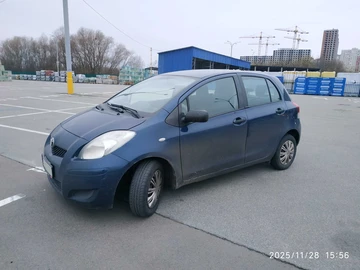 Авто Toyota Yaris 2011 № 8318320