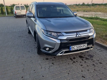 Авто Mitsubishi Outlander 2020 № 8318348
