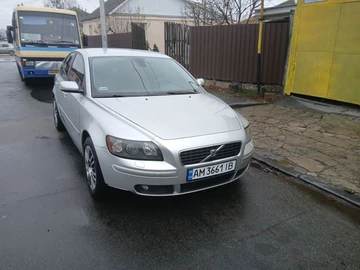 Авто Volvo S40 2004 № 8318450