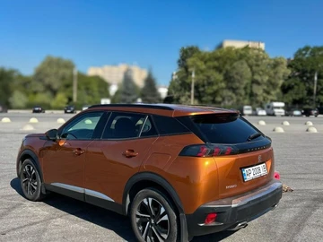 Авто Peugeot 2008 2020 № 8318489