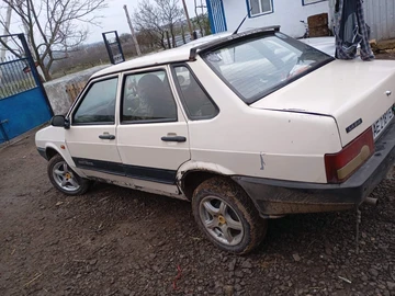 Авто ВАЗ 2109 1993 № 8318546
