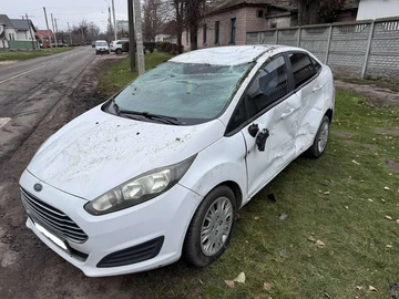 Авто Ford Fiesta 2015 № 8318840