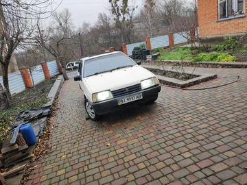 Авто ВАЗ 2109 1991 № 8319303